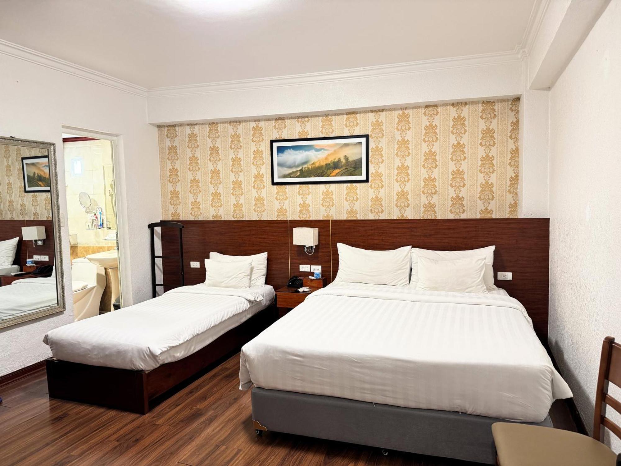 A25 Hotel - 44 Hàng Bún Hanoi Esterno foto